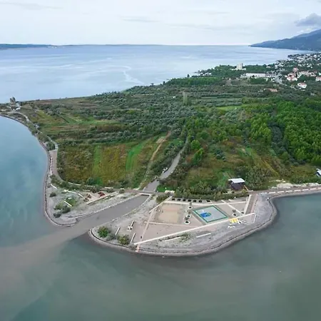 Lana * Starigrad-Paklenica